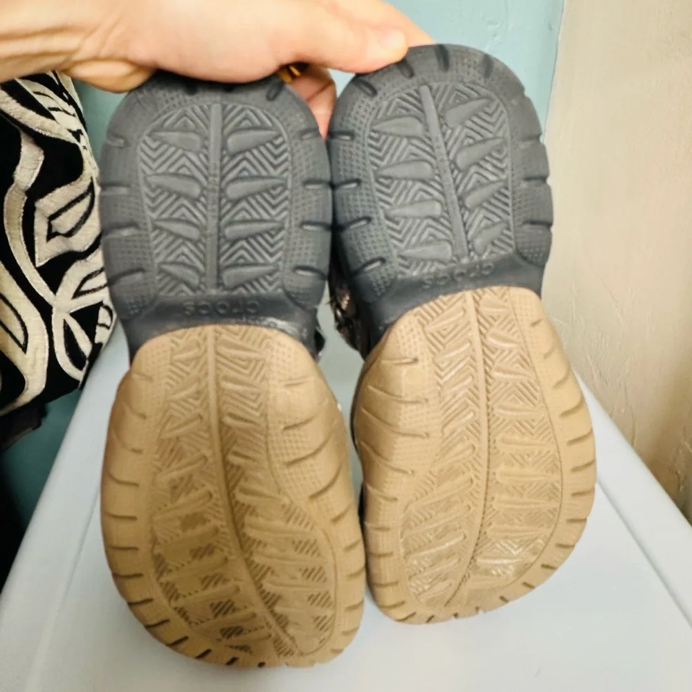 CROCS stylish sandals